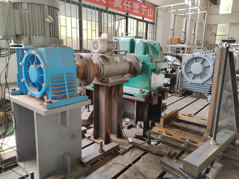 減速機5倍過載試驗現(xiàn)場